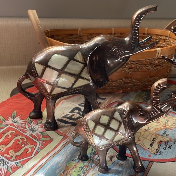 Brass Elephants Mother of Pearl Inlay Set of 4 - Picture 3 of 4